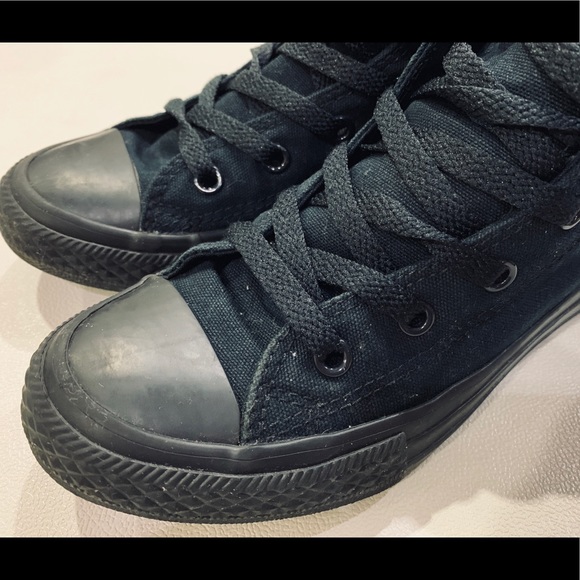 SOLD Converse Chuck Taylor High Tops Kids Sneaker Black - Picture 6 of 8